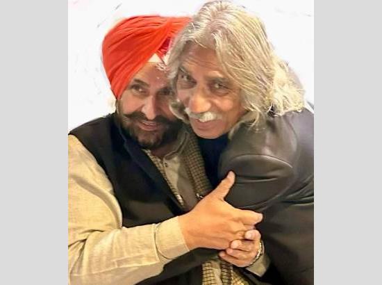 ਬੁਲੰਦ ਪੰਜਾਬੀ ਸ਼ਾਇਰ ਬਾਬਾ ਨਜਮੀ ਦੀ ਸਨੇਹੀ ਗਲਵੱਕੜੀ ਨੂੰ ਚੇਤੇ ਕਰਦਿਆਂ/ -- ਗੁਰਭਜਨ ਗਿੱਲ