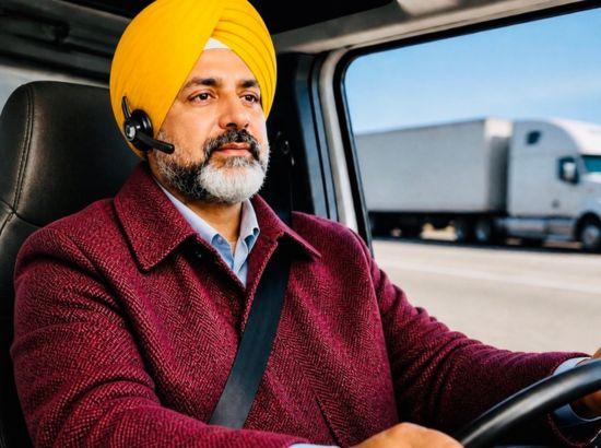 ਫੋਨ ਬਣਿਆ ਟਰੱਕਰ ਦੀ ਲਾਈਫਲਾਈਨ, ਪਰ ਐਕਸੀਡੈਂਟ ਦਾ ਵੱਡਾ ਕਾਰਨ ਵੀ-- ਗੁਰਿੰਦਰਜੀਤ ਸਿੰਘ “ਨੀਟਾ ਮਾਛੀਕੇ”