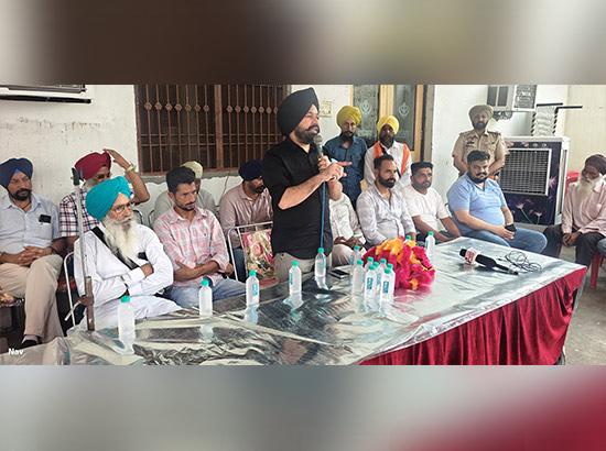 ਐਡਵੋਕੈਟ ਅਮਰਪਾਲ ਸਿੰਘ ਨੇ ਪਿੰਡ ਮੋਕਲ ਵਿਖੇ ਪਿੰਡ ਵਾਸੀਆਂ ਨੂੰ ਨਸ਼ਿਆਂ ਖਿਲਾਫ ਕੀਤਾ ਲਾਮਬੰਦ