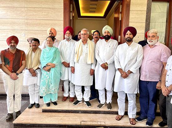 ਸਾਬਕਾ MLA ਭਲਾਈਪੁਰ ਨੇ ਭੁਪੇਸ਼ ਬੁਗੇਲ, ਰਾਜਾ ਵੜਿੰਗ ਤੇ ਰੰਧਾਵਾ ਨਾਲ ਕੀਤੀ ਮੁਲਾਕਾਤ