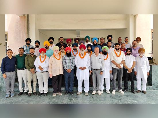 ਚੇਅਰਮੈਨ ਸੁਖਜਿੰਦਰ ਸਿੰਘ ਨੇ ਸਰਕਾਰੀ ਉਦਯੋਗਿਕ ਸਿਖਲਾਈ ਸੰਸਥਾ ਚੀਮਾ ਖੁੱਡੀ, ਸ੍ਰੀ ਹਰਗੋਬਿੰਦਪੁਰ ਸਾਹਿਬ ਦੇ ਚੇਅਰਮੈਨ ਵਜੋਂ ਵੀ ਮੈਂਬਰਾਂ ਸਮੇਤ ਸੰਭਾਲਿਆ ਅਹੁਦਾ