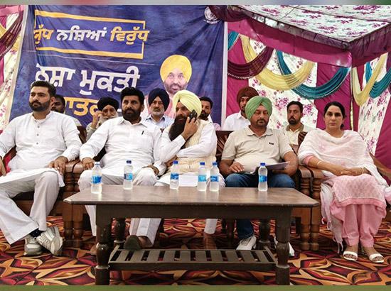 “ਨਸ਼ਾ ਨਹੀਂ, ਜੀਵਨ ਚੁਣੋ” ਦਾ ਸੰਦੇਸ ਦਿੰਦੀ ਨਸ਼ਾ ਮੁਕਤੀ ਯਾਤਰਾ ਅਮਰਗੜ੍ਹ ਹਲਕੇ ਦੇ ਪਿੰਡ ਨਾਰੀਕੇ ,ਬਿੰਜੋਕੀ ਖੁਰਦ ਅਤੇ ਹਥੋਆ ਵਿਖੇ ਪੁਜੀ