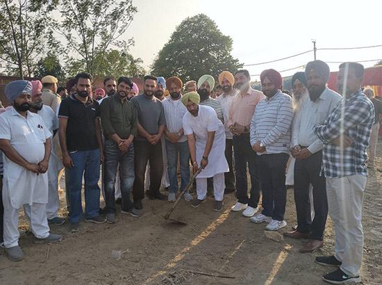 MLA ਰੁਪਿੰਦਰ ਸਿੰਘ ਹੈਪੀ ਨੇ ਬਸੀ ਪਠਾਣਾਂ ਸ਼ਹਿਰ ਵਿਖੇ ਬਣਨ ਵਾਲੇ ਉਪ ਮੰਡਲ ਕੰਪਲੈਕਸ ਦਾ ਨੀਂਹ ਪੱਥਰ ਰੱਖਿਆ
