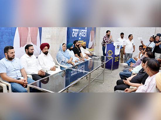 ਹਲਕਾ ਵਿਧਾਇਕ ਵੱਲੋਂ ਵਾਰਡ ਨੰਬਰ ਚਾਰ ਵਿੱਚ ਪਬਲਿਕ ਨੂੰ ਨਸਿ਼ਆਂ ਵਿਰੁੱਧ ਕੀਤਾ ਜਾਗਰੂਕ 