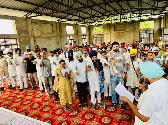 ਕੁਲਜੀਤ ਰੰਧਾਵਾ ਦੀ ਅਗਵਾਈ ਵਿੱਚ ਹਲਕਾ ਡੇਰਾਬਸੀ ਦੇ ਵੱਖੋ-ਵੱਖ ਪਿੰਡਾਂ ਵਿੱਚ ਡਿਫੈਂਸ ਕਮੇਟੀਆਂ ਦੀਆਂ ਮੀਟਿੰਗਾਂ