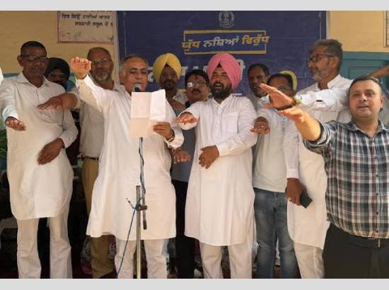 ਚੇਅਰਮੈਨ ਰਮਨ ਬਹਿਲ ਨੇ ਨਸ਼ਾ ਮੁਕਤੀ ਯਾਤਰਾ ਤਹਿਤ  ਵਿਲੇਜ ਡਿਫੈਂਸ ਕਮੇਟੀਆਂ ਨਾਲ ਕੀਤੀਆਂ ਮੀਟਿੰਗਾਂ 