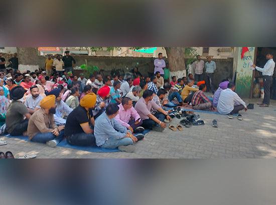 ਲਿਖਤੀ ਭਰੋਸੇ ਅਨੁਸਾਰ ਮੰਗਾਂ ਦਾ ਹੱਲ ਨਾ ਹੋਇਆ ਤਾਂ ਸੰਘਰਸ਼ ਨੂੰ ਦੇਵਾਂਗੇ ਨਵਾਂ ਰੂਪ - ਪ੍ਰਧਾਨ ਅਰੁਣ ਗਿੱਲ 