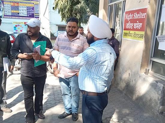 ADC ਅਤੇ SDM ਨੇ ਨਗਰ ਕੌਂਸਲ ਅਤੇ ਰੈਣ ਬਸੇਰੇ ਦਾ ਅਚਨਚੇਤ ਨਿਰੀਖਣ ਕੀਤਾ