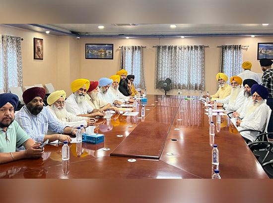 ਸ਼੍ਰੋਮਣੀ ਕਮੇਟੀ ਦੇ ਵਫ਼ਦ ਨੇ ਤਖ਼ਤ ਸ੍ਰੀ ਪਟਨਾ ਸਾਹਿਬ ਦੀ ਪ੍ਰਬੰਧਕ ਕਮੇਟੀ ਨਾਲ ਕੀਤੀ ਮੀਟਿੰਗ