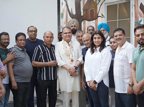 ਐਮਪੀ ਅਰੋੜਾ ਨੇ ਪੰਛੀ ਧਾਮ ਦਾ ਕੀਤਾ ਦੌਰਾ; ਭਗਵਾਨ ਮਹਾਵੀਰ ਨੇ ਜੀਵ ਸੇਵਾ ਟਰੱਸਟ ਨੂੰ ਦਿੱਤੀ 5 ਲੱਖ ਰੁਪਏ ਦੀ ਵਿੱਤੀ ਸਹਾਇਤਾ