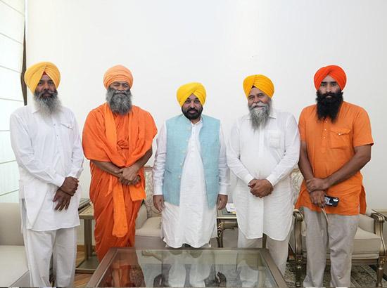ਸਮਾਗਮਾਂ ਵਿੱਚ ਸ਼ਾਮਿਲ ਹੋਣ ਲਈ ਮੁੱਖ ਮੰਤਰੀ ਭਗਵੰਤ ਮਾਨ ਨੂੰ ਸੀਚੇਵਾਲ ਆਉਣ ਦਾ ਸੱਦਾ