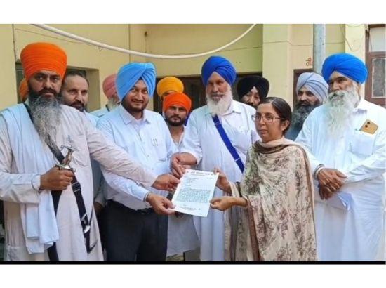 ਕੌਮੀ ਇੰਨਸਾਫ ਮੋਰਚਾ ਵੱਲੋਂ ਐਸਡੀਐਮ ਦੇ ਰਾਹੀਂ ਰਾਸ਼ਟਰਪਤੀ ਦੇ ਨਾਮ ਦਿੱਤਾ ਮੰਗ ਪੱਤਰ 