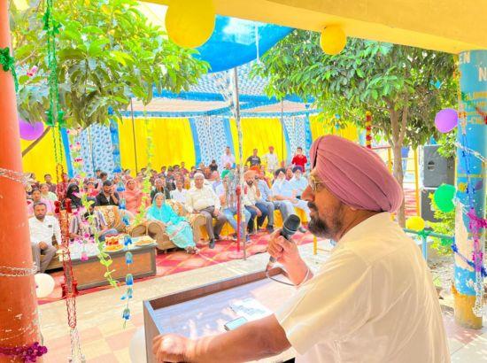 ਵਿਧਾਇਕ ਕੁਲਜੀਤ ਸਿੰਘ ਰੰਧਾਵਾ ਨੇ ਜ਼ੀਰਕਪੁਰ ਦੇ ਸਕੂਲਾਂ ਵਿੱਚ 51.17 ਲੱਖ ਰੁਪਏ ਦੀ ਲਾਗਤ ਨਾਲ ਹੋਏ ਵਿਕਾਸ ਕਾਰਜ ਲੋਕ ਅਰਪਣ ਕੀਤੇ