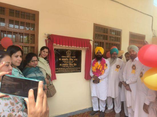 ਰਾਜ ਸਰਕਾਰ ਨੇ ਚੰਗੀ ਸਿੱਖਿਆ ਲਈ ਲੋੜੀਂਦੀ ਸਹੂਲਤ ਕਰਵਾਈ ਉਪਲਬਧ : ਵਿਧਾਇਕ ਮਨਜੀਤ ਸਿੰਘ ਬਿਲਾਸਪੁਰ