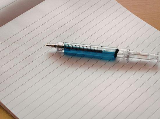 ਨਵੀਂ ਕਲਮ ਦੀ ਡਾਇਰੀ/ ਖਾਲੀ ਕਾਗਜ਼ ਨਹੀਂ - ਰਮਨ ਜੈਪੁਰਾ