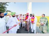 ਹਲਕਾ ਫਤਹਿਗੜ੍ਹ ਸਾਹਿਬ : ਵਿਧਾਇਕ ਲਖਬੀਰ ਸਿੰਘ ਰਾਏ ਨੇ ਸੜ੍ਹਕ ’ਤੇ ਪ੍ਰੀਮਿਕਸ ਪਾਉਣ ਦੇ ਕੰਮ ਦੀ ਕਰਵਾਈ ਸ਼ੁਰੂਆਤ