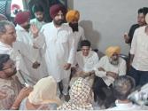 ਇੰਚਾਰਜ ਸਚਿਨ ਪਾਇਲਟ ਅਤੇ ਪ੍ਰਗਟ ਸਿੰਘ ਨੇ ਗੈਂਗਸਟਰਾਂ ਅਤੇ ਨਸ਼ਾ ਸਮਗਲਰਾਂ ਵੱਲੋਂ ਮਾਰੇ ਗਏ ਵਿਅਕਤੀਆਂ ਦੇ ਪੀੜਿਤ ਪਰਿਵਾਰਾਂ ਨਾਲ ਕੀਤੀ ਮੁਲਾਕਾਤ