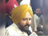 CBI ਦੇ ਸਵਾਲਾਂ ਦਾ ਜਵਾਬ ਦੇ ਕੇ ਬਾਹਰ ਨਿਕਲੇ ਰਾਜਵੀਰ ਘੁੰਮਣ... ਦੱਸਿਆ- ਕਿਹੜੇ 40 ਪੁੱਛੇ ਗਏ ਸਵਾਲ (ਵੇਖੋ ਵੀਡੀਓ)