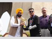 CM ਮਾਨ ਨੇ ‘ਯੁੱਧ ਨਸ਼ਿਆਂ ਵਿਰੁੱਧ’ ਮੁਹਿੰਮ ਨੂੰ ਫੈਸਲਾਕੁੰਨ ਪੜਾਅ ’ਤੇ ਲਿਜਾਂਦਿਆਂ ਬਾਈਕ ਰੈਲੀ ਨੂੰ ਝੰਡੀ ਦਿਖਾ ਕੇ ਰਵਾਨਾ ਕੀਤਾ