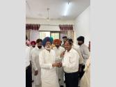 ਅਧਿਆਪਕਾਂ, ਆੜ੍ਹਤੀਆਂ, ਨੌਜਵਾਨਾਂ ਸਮੇਤ ਵੱਖ ਵੱਖ ਵਰਗਾਂ ਦੇ ਲੋਕਾਂ ਨੇ ਡਾ. ਅਮਰ ਸਿੰਘ ਨਾਲ ਕੀਤੀ ਮੁਲਾਕਾਤ 