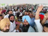 ਸਕੂਲ-ਕਾਲਜ ਬੱਸ ਅਪ੍ਰੇਟਰਾਂ ਨੇ ਆਪਣੀਆਂ ਮੰਗਾਂ ਅਤੇ ਮਸਲਿਆਂ ਲਈ ਬਠਿੰਡਾ ’ਚ ਕੀਤੀ ਮਹਾਂ ਪੰਚਾਇਤ