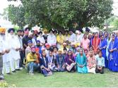 ਬੰਗਲੌਰ ਤੋਂ ਸਿਕਲੀਗਰ ਤੇ ਵਣਜਾਰੇ ਸਿੱਖਾਂ ਦਾ ਜਥਾ ਗੁਰਧਾਮਾਂ ਦੇ ਦਰਸ਼ਨਾਂ ਲਈ ਸੱਚਖੰਡ ਸ੍ਰੀ ਹਰਿਮੰਦਰ ਸਾਹਿਬ ਪੁੱਜਾ