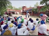 ਥਾਣੇ ਵਿੱਚ Video ਬਣਾਉਣ ਨੂੰ ਲੈ ਕੇ ਕਿਸਾਨਾਂ ਅਤੇ ਪੁਲਿਸ ਮੁਲਾਜ਼ਮਾਂ ਦਾ ਪਿਆ ਪੇਚਾ 