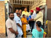 ਮੇਅਰ ਪਦਮਜੀਤ ਸਿੰਘ ਮਹਿਤਾ ਨੇ ਮੁੱਖ ਮੰਤਰੀ ਰਸੋਈ ਯੋਜਨਾ ਤਹਿਤ ਵੰਡੀਆਂ ਰਾਸ਼ਨ ਕਿੱਟਾਂ