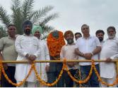 ਸ਼ਹੀਦ ਊਧਮ ਸਿੰਘ ਦੇ ਸ਼ਹੀਦੀ ਦਿਹਾੜੇ ਮੌਕੇ ਦੀਪਕ ਧੀਰ ਰਾਜੂ ਨੇ ਭੇਟ ਕੀਤੀ ਸ਼ਰਧਾਂਜਲੀ